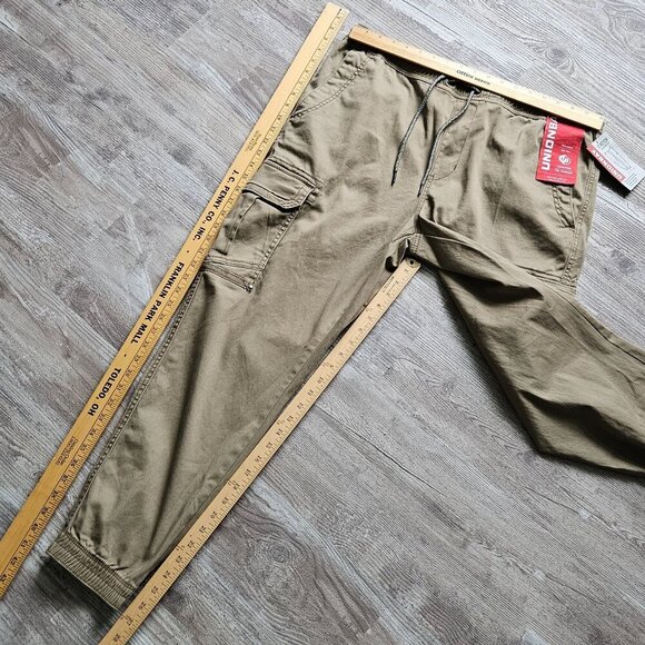 Unionbay Mens Elastic Waist Stretch Twill Relaxed Fit Cargo Jogger Pants Size XL - Picture 12 of 16